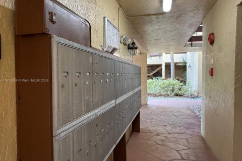 Copropriété à louer à Miami, Floride: 2 chambres, 96.62 m2 № 1971497 - photo 22