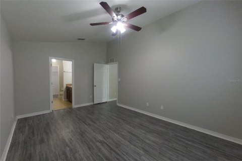 House in Groveland, Florida 3 bedrooms, 139.73 sq.m. № 2383442 - photo 7