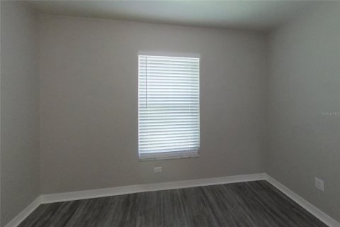 House in Groveland, Florida 3 bedrooms, 139.73 sq.m. № 2383442 - photo 9