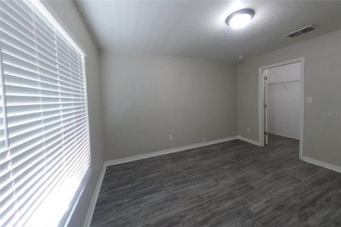 House in Groveland, Florida 3 bedrooms, 139.73 sq.m. № 2383442 - photo 11