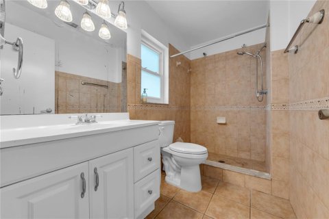 House in Tampa, Florida 3 bedrooms, 108.6 sq.m. № 2427547 - photo 16