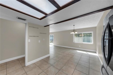 House in Tampa, Florida 3 bedrooms, 108.6 sq.m. № 2427547 - photo 9
