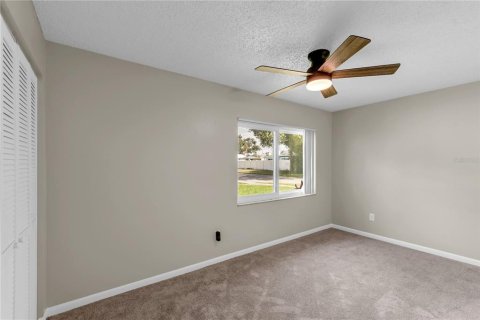 House in Tampa, Florida 3 bedrooms, 108.6 sq.m. № 2427547 - photo 17