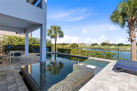Villa ou maison à vendre à Four Corners, Floride: 8 chambres, 387.87 m2 № 2430996 - photo 23