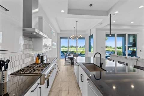 Villa ou maison à vendre à Four Corners, Floride: 8 chambres, 387.87 m2 № 2430996 - photo 10