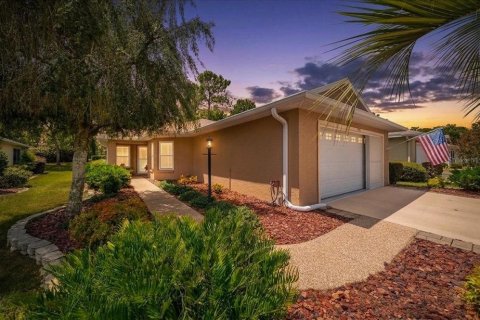 Villa ou maison à Ocala, Floride 2 chambres, 146.69 m2 № 2329341