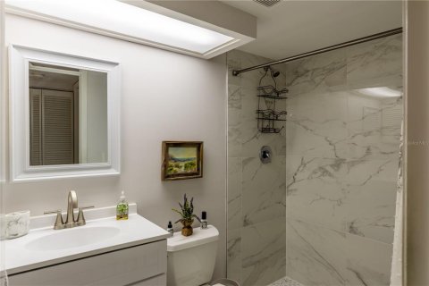 Copropriété à vendre à Bradenton, Floride: 2 chambres, 121.33 m2 № 1558183 - photo 29