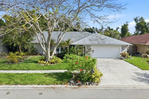 House in Sarasota, Florida 3 bedrooms, 185.71 sq.m. № 2342048