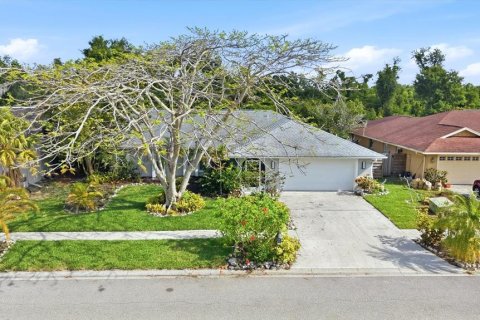 House in Sarasota, Florida 3 bedrooms, 185.71 sq.m. № 2342048 - photo 6