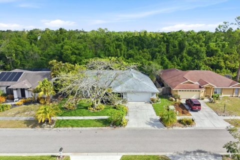 House in Sarasota, Florida 3 bedrooms, 185.71 sq.m. № 2342048 - photo 5