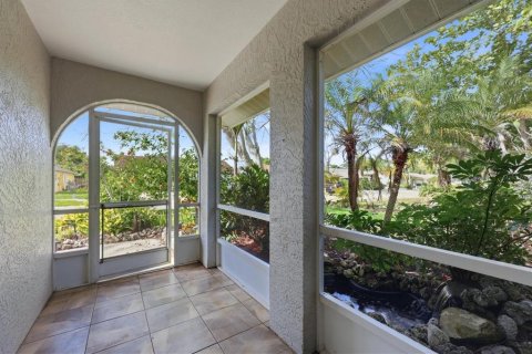 House in Sarasota, Florida 3 bedrooms, 185.71 sq.m. № 2342048 - photo 10