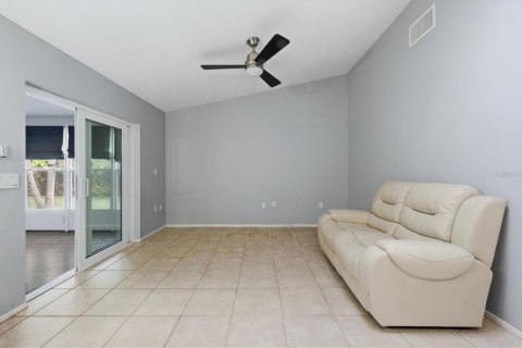 House in Sarasota, Florida 3 bedrooms, 185.71 sq.m. № 2342048 - photo 22