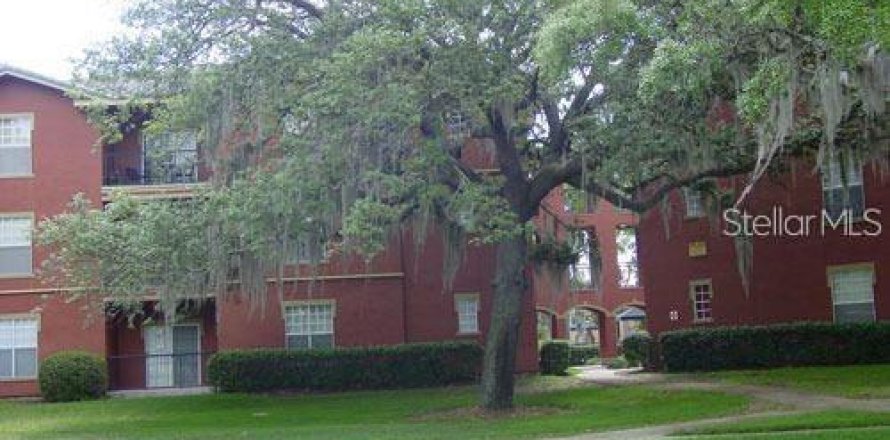 Condominio en Lake Mary, Florida, 2 dormitorios № 219911