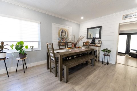 Casa en venta en Miami, Florida, 3 dormitorios, 121.33 m2 № 1953594 - foto 9
