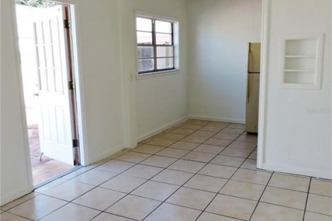 Apartment in Treasure Island, Florida 1 bedroom, 49.05 sq.m. № 2103608 - photo 2