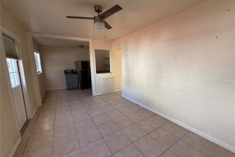Apartment in Treasure Island, Florida 1 bedroom, 49.05 sq.m. № 2103608 - photo 4