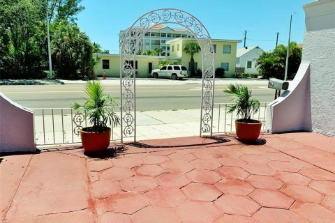 Apartment in Treasure Island, Florida 1 bedroom, 49.05 sq.m. № 2103608 - photo 13