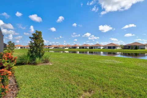 House in Wimauma, Florida 3 bedrooms, 246.28 sq.m. № 2427368 - photo 28
