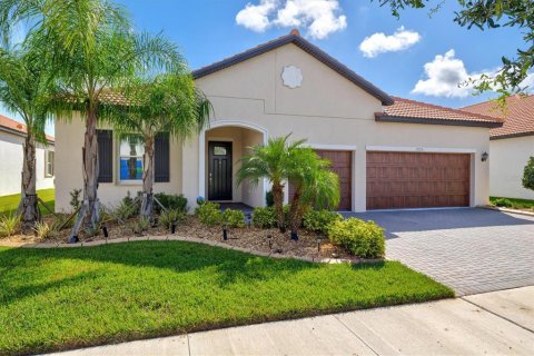 House in Wimauma, Florida 3 bedrooms, 246.28 sq.m. № 2427368