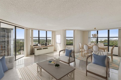 Condo in Miami, Florida, 2 bedrooms  № 1888819 - photo 1