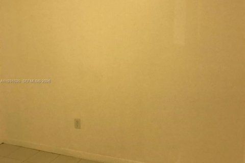 Купить кондоминиум в Майами, Флорида 2 спальни, 72м2, № 1996908 - фото 15