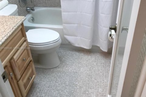 Купить кондоминиум в Майами, Флорида 2 спальни, 72м2, № 1996908 - фото 13