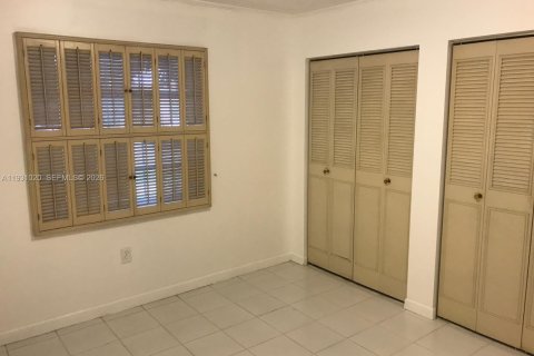 Купить кондоминиум в Майами, Флорида 2 спальни, 72м2, № 1996908 - фото 7