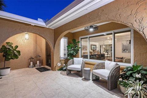 Casa en venta en Sarasota, Florida, 3 dormitorios, 163.6 m2 № 2098844 - foto 16