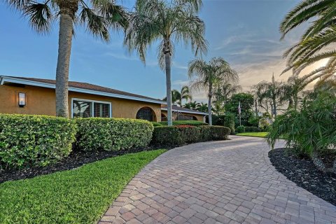 Casa en venta en Sarasota, Florida, 3 dormitorios, 163.6 m2 № 2098844 - foto 4