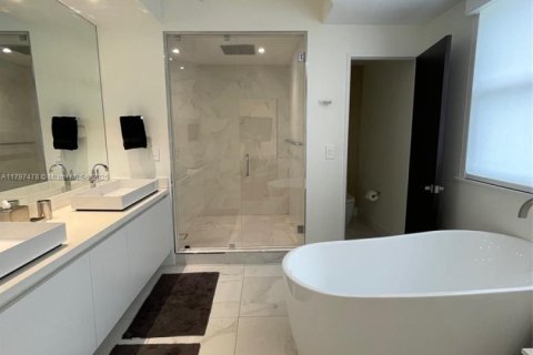 Condo in Key Biscayne, Florida, 3 bedrooms  № 1738452 - photo 7