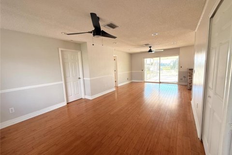 Casa en venta en Spring Hill, Florida, 3 dormitorios, 145.3 m2 № 2381291 - foto 10