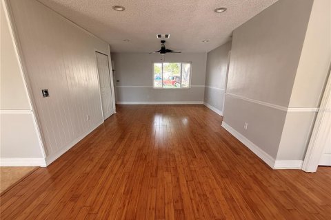 Casa en venta en Spring Hill, Florida, 3 dormitorios, 145.3 m2 № 2381291 - foto 13