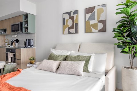 Condo in Miami, Florida, 1 bedroom  № 2012887 - photo 7