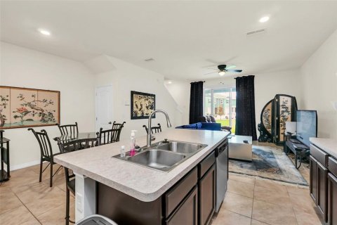 Townhouse in Davenport, Florida 3 bedrooms, 155.43 sq.m. № 1751428 - photo 7