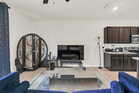 Townhouse in Davenport, Florida 3 bedrooms, 155.43 sq.m. № 1751428 - photo 12