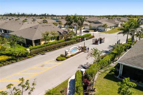 House in Punta Gorda, Florida 3 bedrooms, 162.02 sq.m. № 1587397 - photo 25