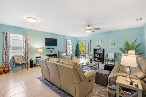 House in Punta Gorda, Florida 3 bedrooms, 162.02 sq.m. № 1587397 - photo 5