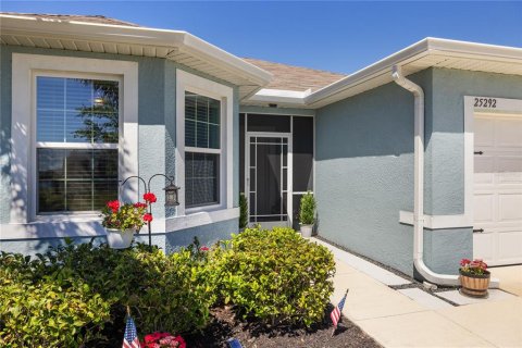 House in Punta Gorda, Florida 3 bedrooms, 162.02 sq.m. № 1587397 - photo 21