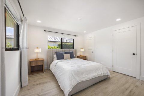 Снять в аренду виллу или дом в Майами, Флорида 3 спальни, 181.62м2, № 1956756 - фото 15