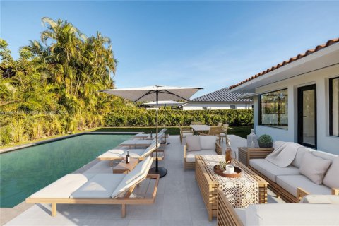 Снять в аренду виллу или дом в Майами, Флорида 3 спальни, 181.62м2, № 1956756 - фото 2