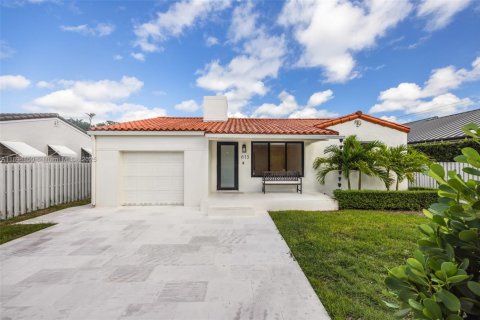 Снять в аренду виллу или дом в Майами, Флорида 3 спальни, 181.62м2, № 1956756 - фото 18