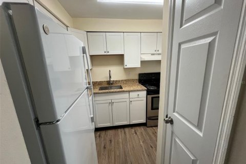 Appartement à louer à Casselberry, Floride: 1 chambre, 65.68 m2 № 2114528 - photo 12