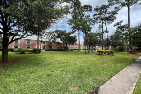 Appartement à louer à Casselberry, Floride: 1 chambre, 65.68 m2 № 2114528 - photo 2