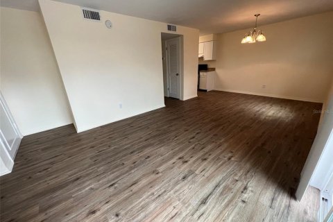 Appartement à louer à Casselberry, Floride: 1 chambre, 65.68 m2 № 2114528 - photo 8