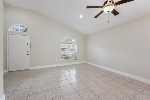 House in Orlando, Florida 5 bedrooms, 198.44 sq.m. № 2433577 - photo 5