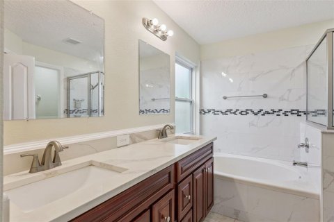 House in Orlando, Florida 5 bedrooms, 198.44 sq.m. № 2433577 - photo 13