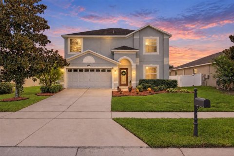 Casa en STONEYBROOK HILLS en Mount Dora, Florida 4 dormitorios, 230.12 m2 № 2379128