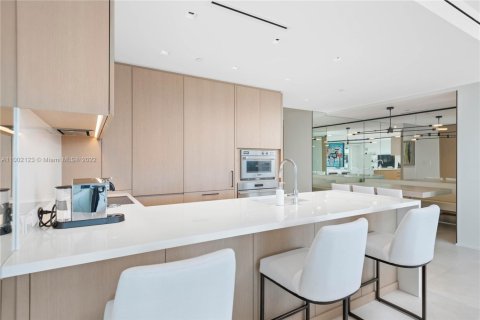 Снять в аренду кондоминиум в Майами-Бич, Флорида 3 спальни, 174.19м2, № 1985164 - фото 8