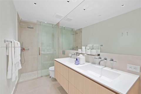 Снять в аренду кондоминиум в Майами-Бич, Флорида 3 спальни, 174.19м2, № 1985164 - фото 27