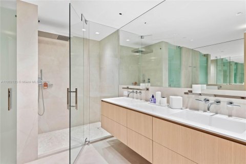 Снять в аренду кондоминиум в Майами-Бич, Флорида 3 спальни, 174.19м2, № 1985164 - фото 23